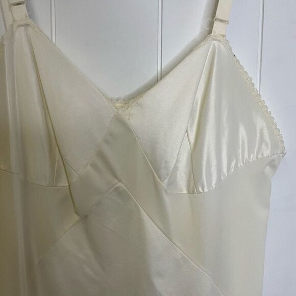 Lingerie Nylon Satin Slip Dress 34 S Floral Lace Adjustable Straps Beige Vintage - Picture 3 of 10